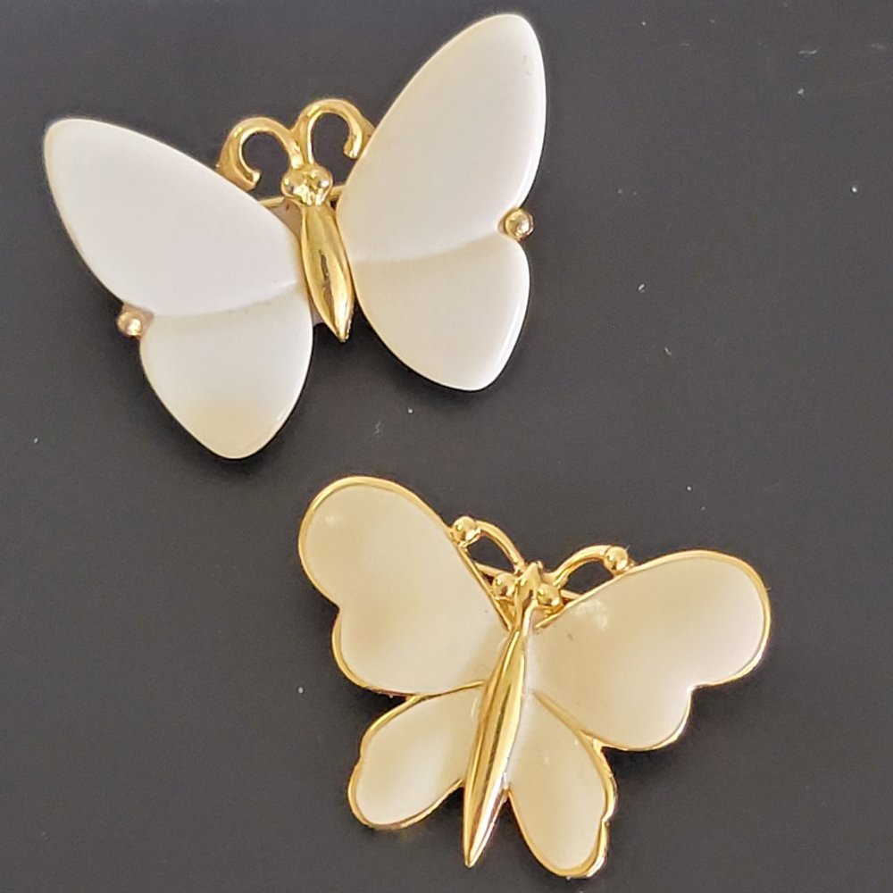 2 Pair Brooch Gold Ivory Butterfly Butterflies Pin Crown Trifari Monet Signed